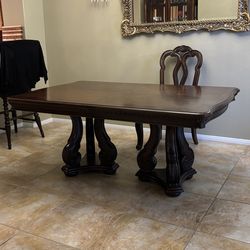 Dark oak dinning table 2chairs