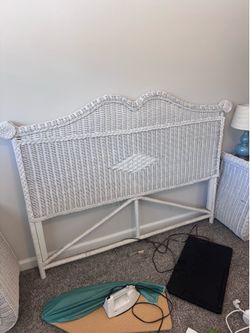 Wicker bedroom set