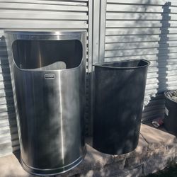 Rubbermaid Side Trash Can