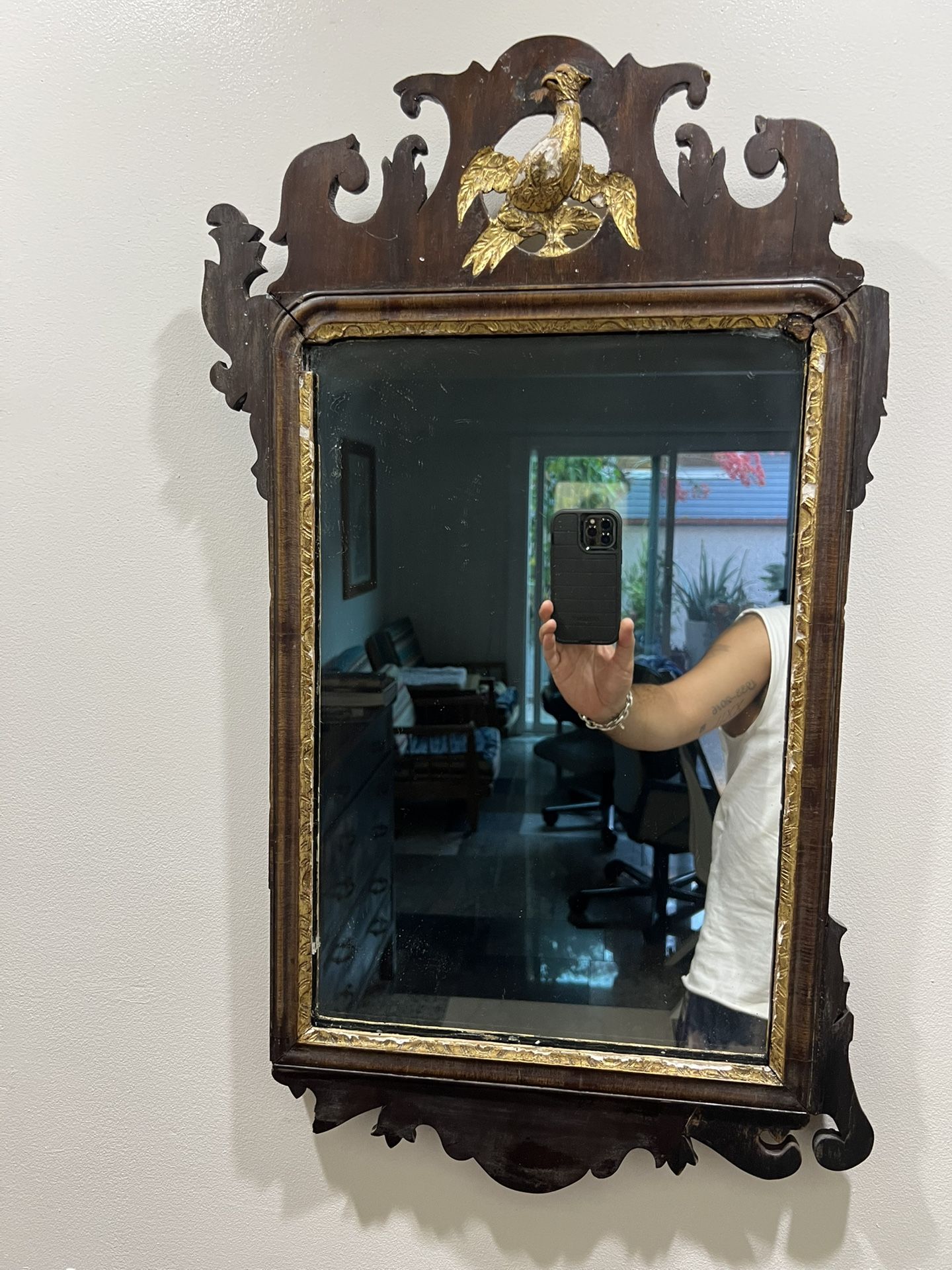 1700s Antique Kindel Oxford Mahogany Frame Federal Mirror Georgian Thomas Chippendale Phoenix Giltwood Carved Wood Mirror