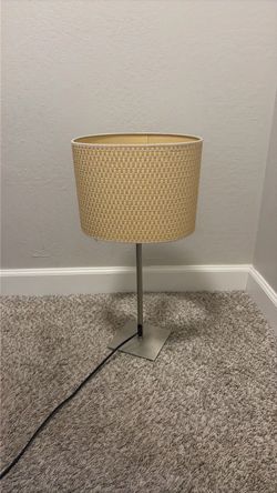 Desk lamp