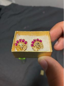 10k gold earrings