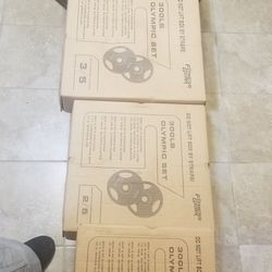 300 Lb Olympic weight Set With Extras