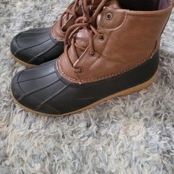 Sperry Rain Snow Boots Kids Size 5 Great Condition