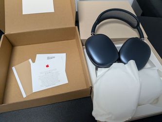 New, authentic Apple AirPods Max USB-C - 1 year Applecare. Space Gray