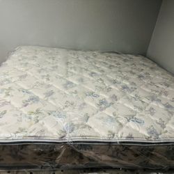 Set King Sizes Mattress And Box Spring 