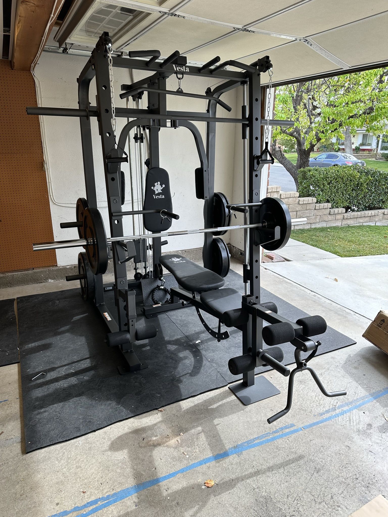 Vesta Fitness Smith Machine 1001 w/Bench Attachment 245lb Cast