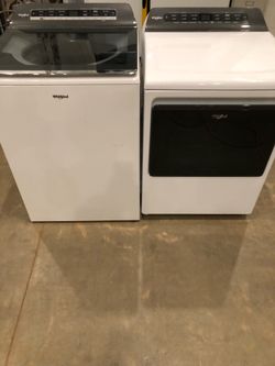 Whirlpool washer and dryer. SET