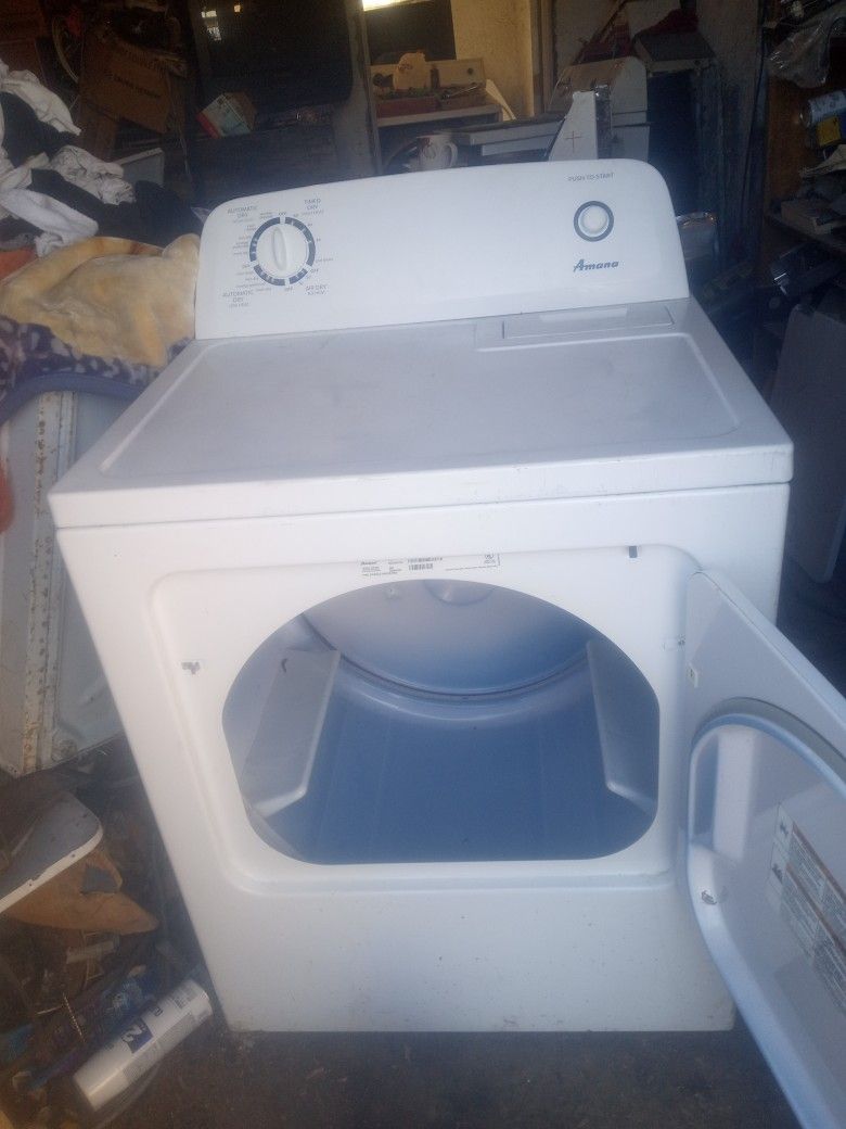 Amana  Whirlpool Las Capacity Electric Dryer $50