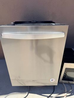 Whirlpool Stainless Steel Built-In Dishwasher