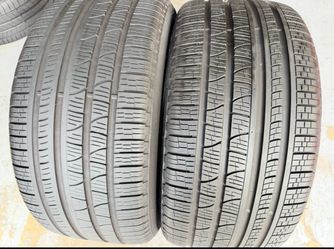 Two 295/35/21 Pirelli Scorpion Verde Tires Like new with 90% Left•Price Performance Leader•