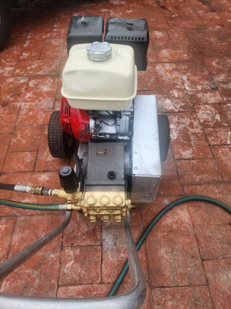 Pressure Washer 4000psi Excellent Working Conditions for Sale in
