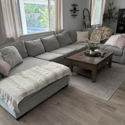 Sectional Couch 