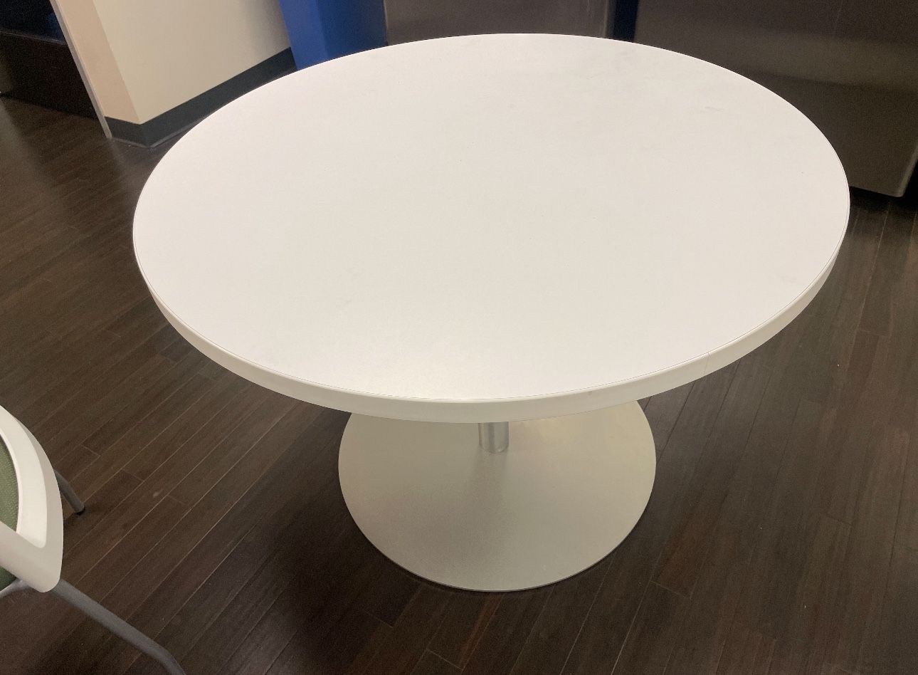 Office Furniture Desks Filing Cabinets Bookshelves Round Table Office Chairs