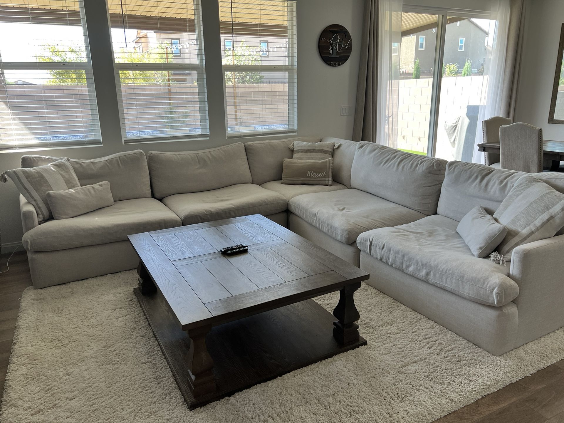 Tanavi 5-piece Couch Ashley Furniture