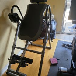 Innova Inversion Table