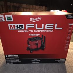 New Nexus 6 Gallon Wet - Dry Vacum With (7) Extra Accessories 