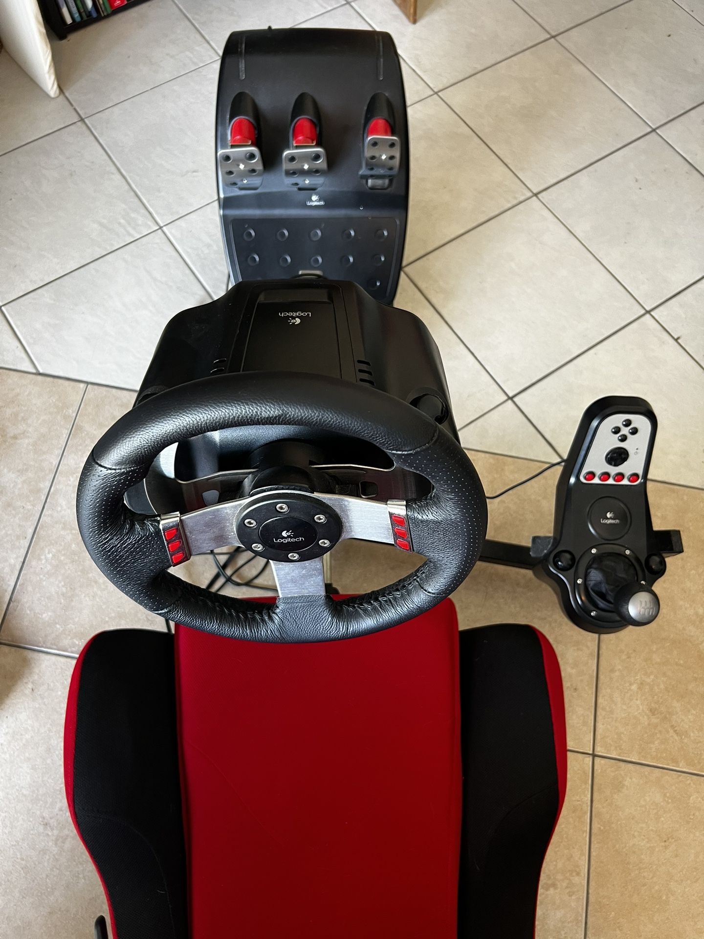 Volante Logitech G27 + Playseat WRC 