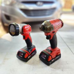 Milwaukee M18 FUEL SURGE 1/4 in. Cordless Brushless Hydraulic Impact.
➕️ WORK LIGHT  🔋🔋 