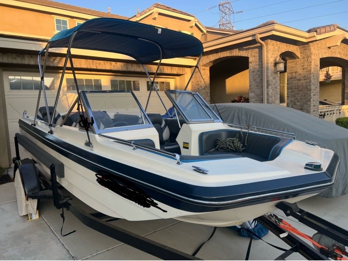 Like New Completely Rebuilt 1983 Galaxie Fish And Ski Boat