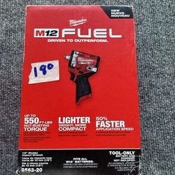 Milwaukee M12 Stubby 1/2" Impact Wrench