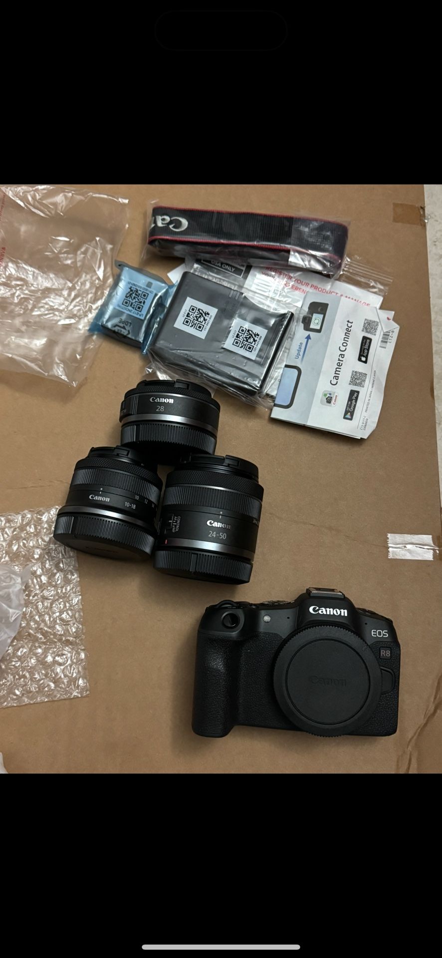 Canon EOS R8 Mirrorless Camera RF24-50mm