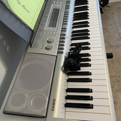 Keyboard Casio WK-200 / Piano