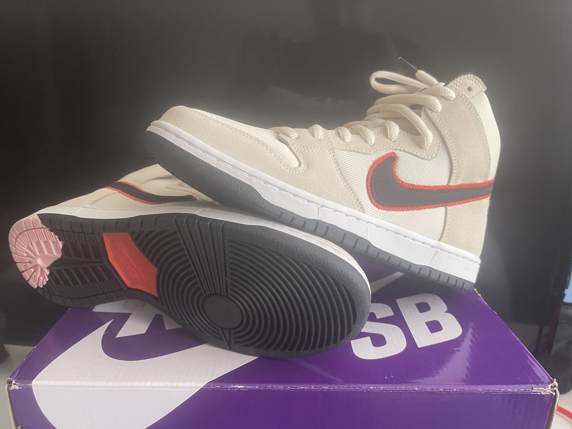 SB Dunk High Pro Premium San Francisco Giants 10.5M With Tee(Small)