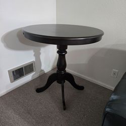 Solid Wood Round Table