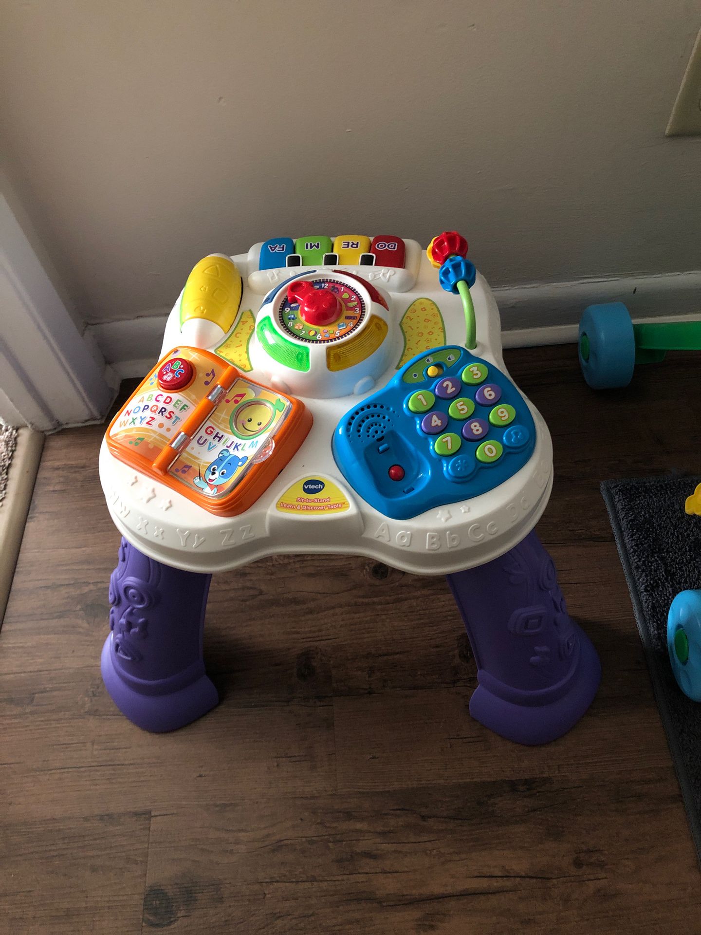 Baby Learning Table