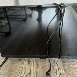 24 In Insugnia Smart tV