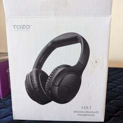 Headphones 