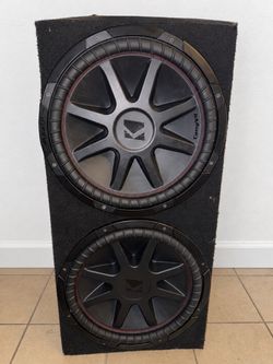 2 15” KICKER subs with dual box