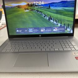 HP 17″ Laptop – 8GB RAM, 256GB SSD – Great Condition
