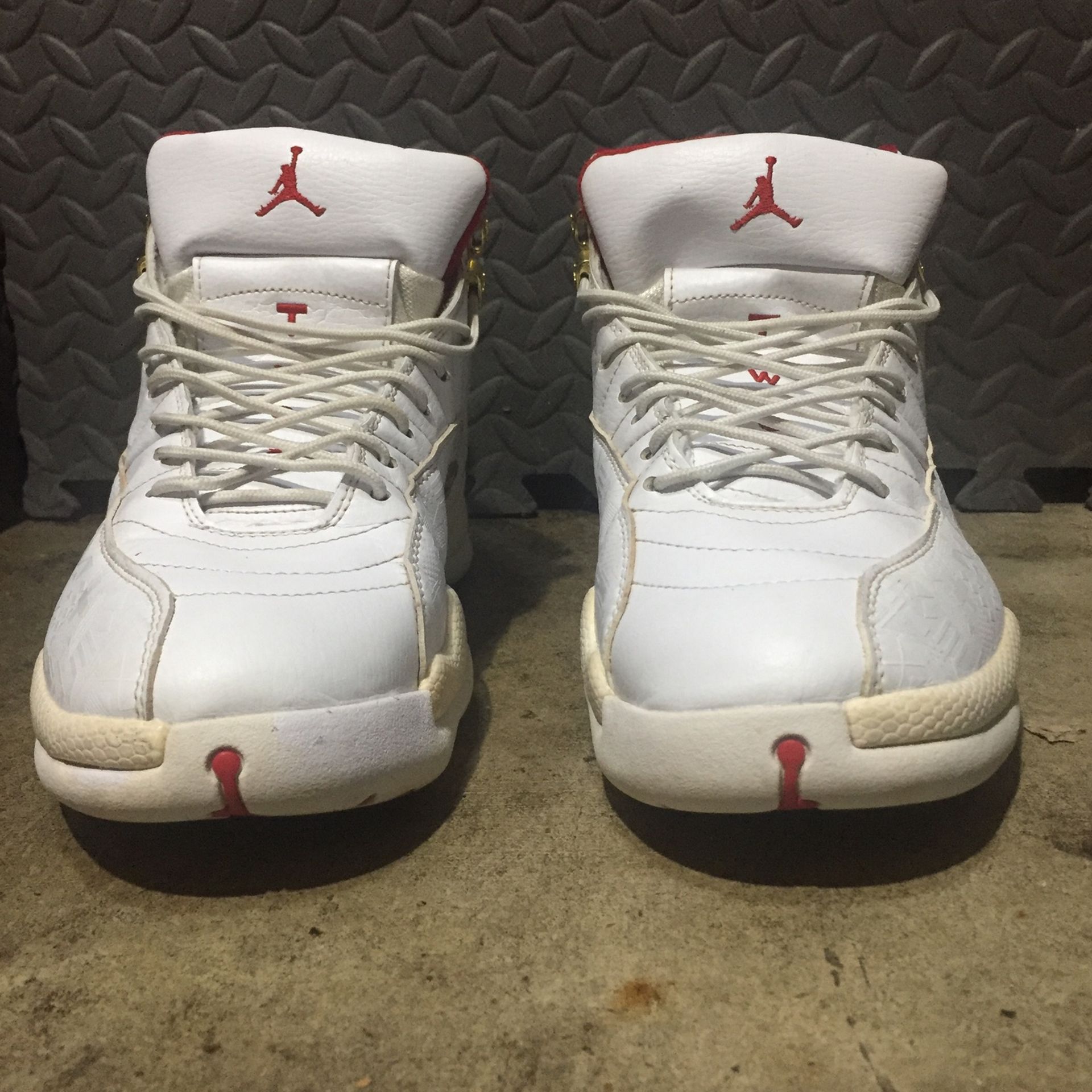 Air Jordan’s 12 Retro Fiba Size 11