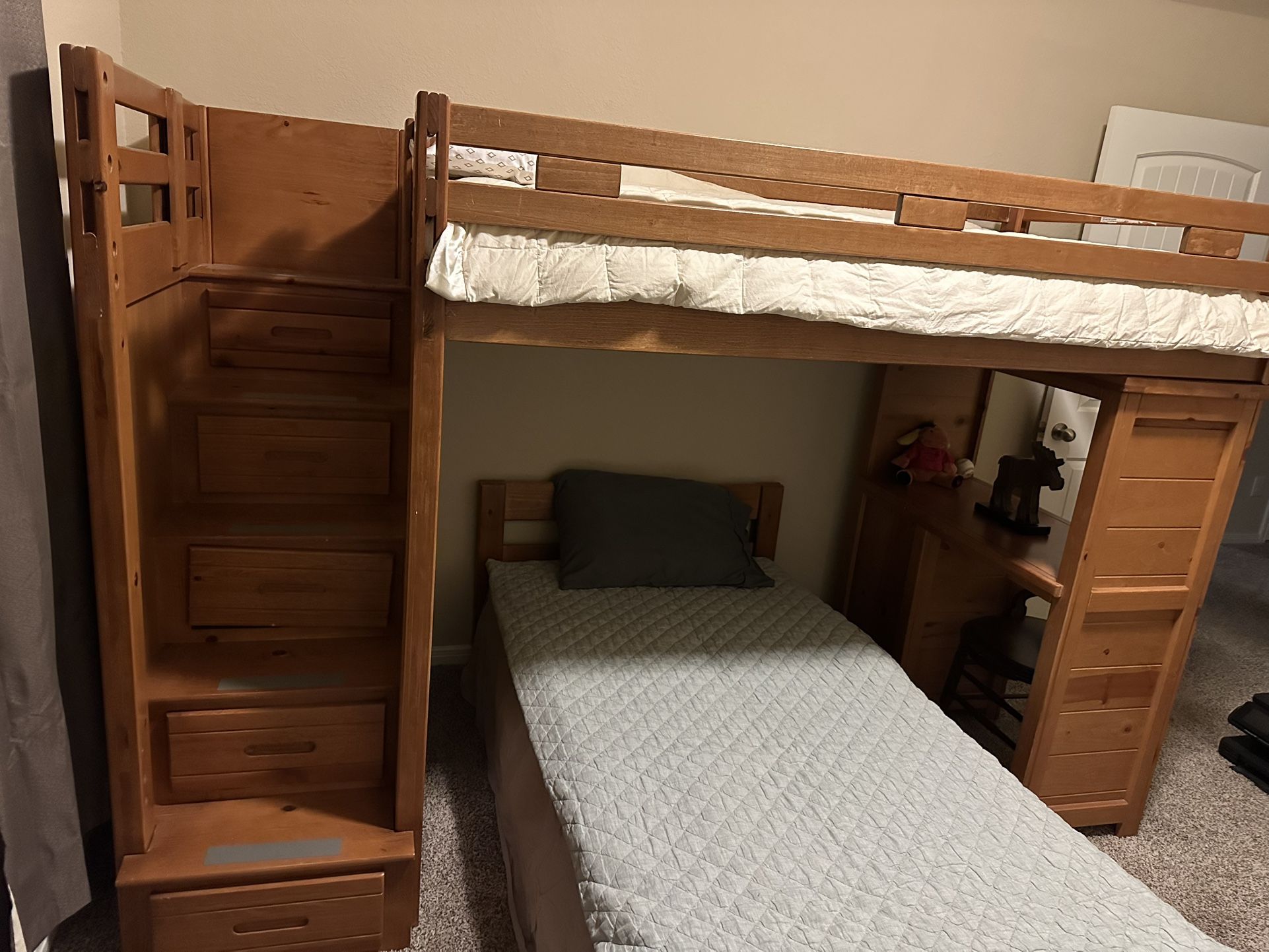 Nice Bunk Bed for Sale in Tomball, TX - OfferUp