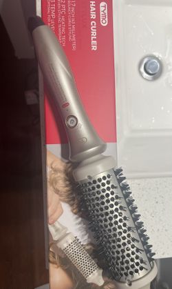 BRAND NEW TYMO CURLING BRUSH
