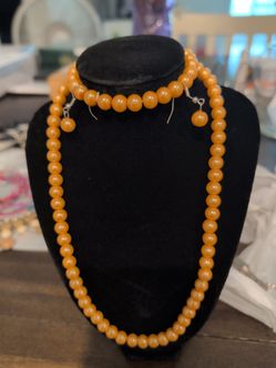 Costume necklace