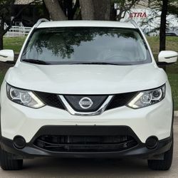 Nissan Rogue 2019   Clean Title    36000 Miles Only 