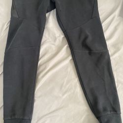 Black Nike Tech Sweatpants Size M