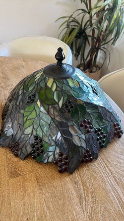 Tiffany style stained glass lampshade