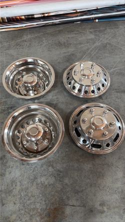 MBZ sprinter hub caps