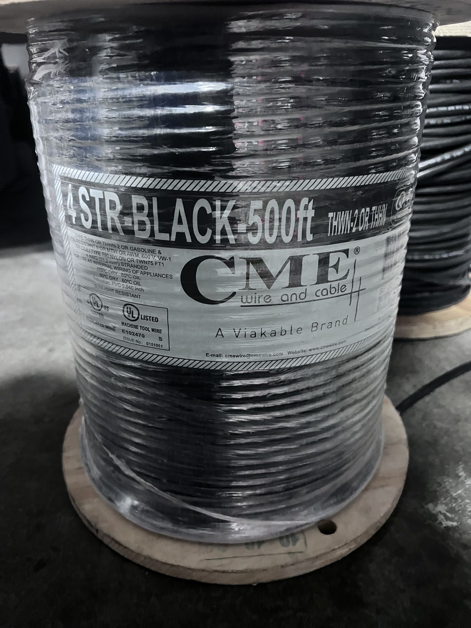 4 AWG