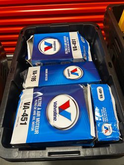 Lot of 15 Valvoline Engine Air Filters - New Old Stock - Multiple Part Numbers