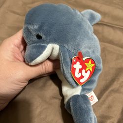 Echo The Dolphin Beanie Baby