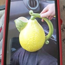 VERY NICE LEMONADE PICHER