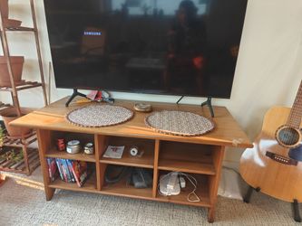 Solid wood TV/media stand
