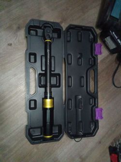 Torque Wrench with Hard Case