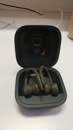 POWERBEATS PRO