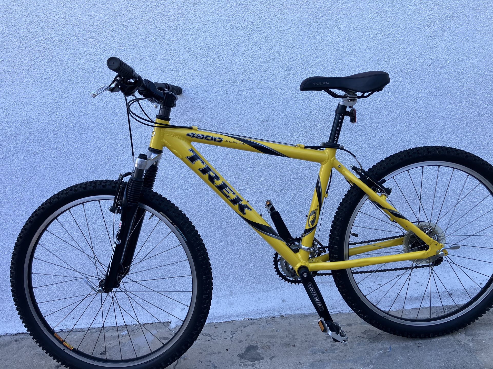 Trek. 4900 Mountain Bike. 17 Inch Frame. 24 Speed